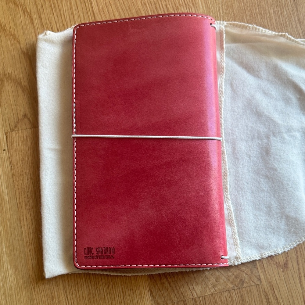 Chic Sparrow Narrow Deluxe Traveler’s Notebook – Sweet Pea Leather – USA Made - Picture 3 of 4